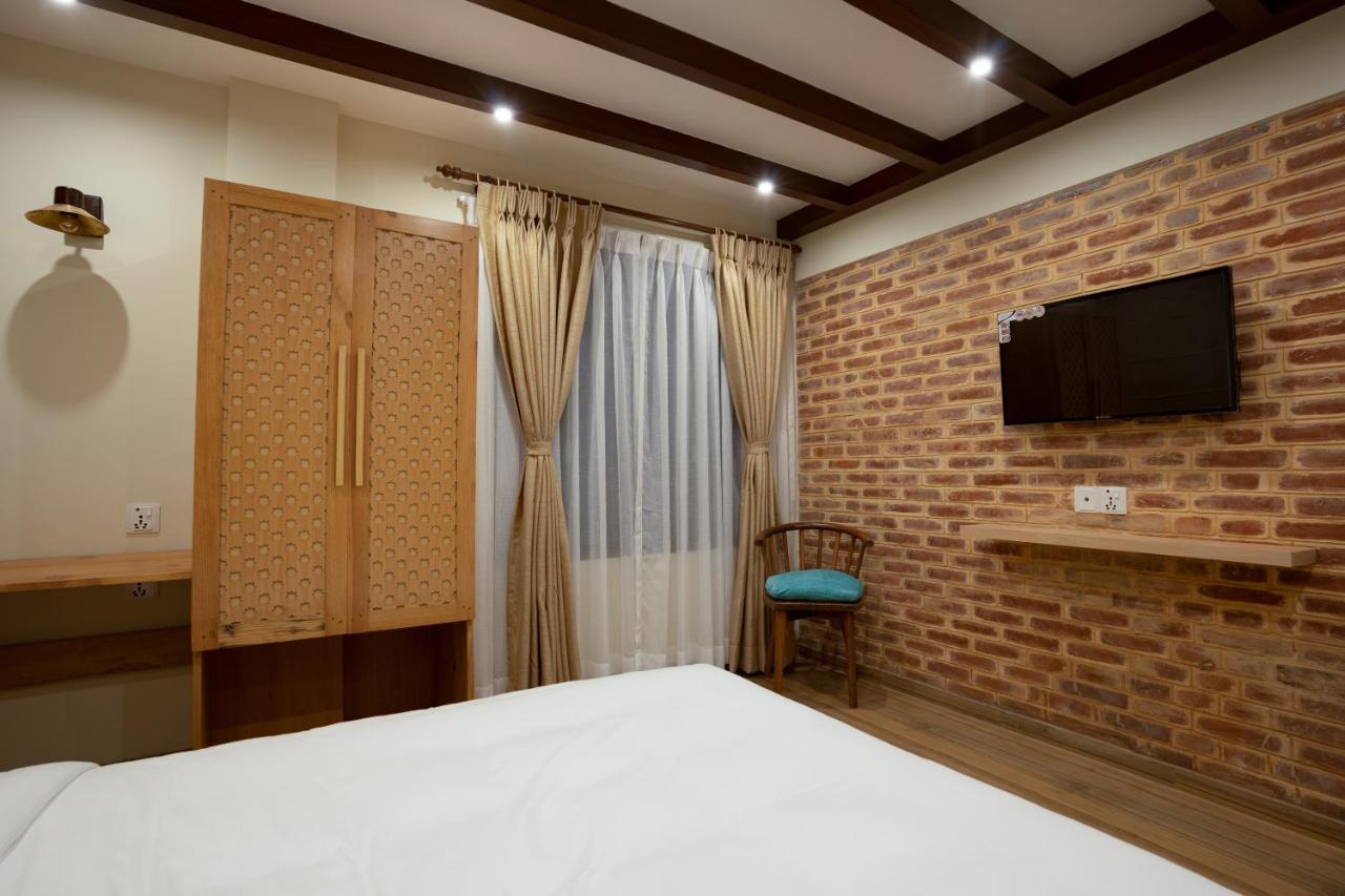 Karuna Hotel Patan Kathmandu Ngoại thất bức ảnh