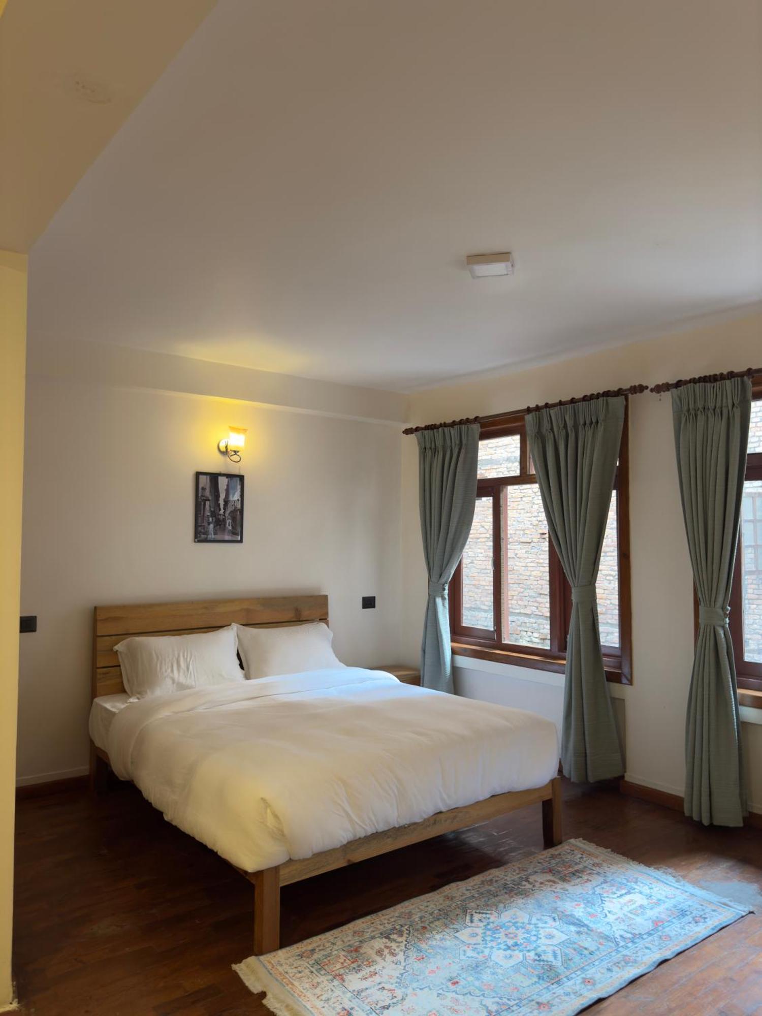 Karuna Hotel Patan Kathmandu Ngoại thất bức ảnh